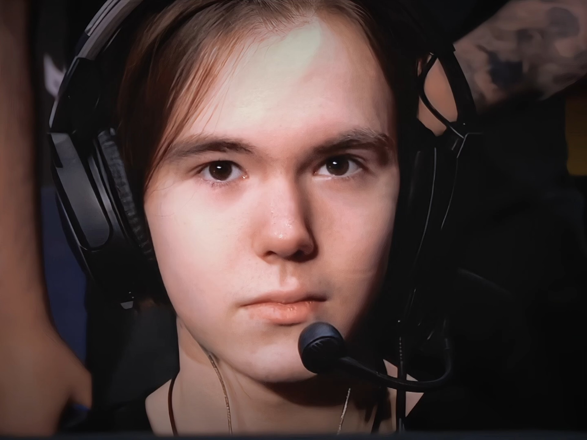 电竞比分EliGE：我不认为s1mple打完这次比赛后就会说“不想打了”