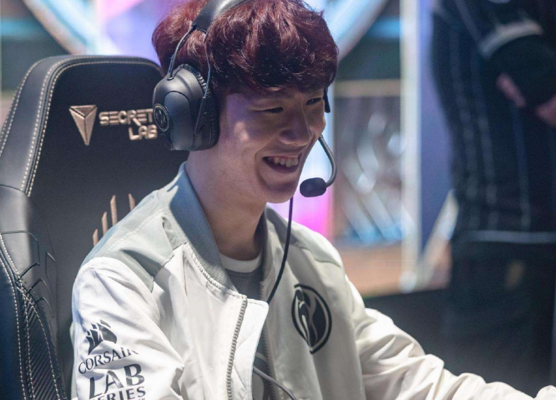 369 ：感觉今天杰斯还行，就是没以前玩的那么好了